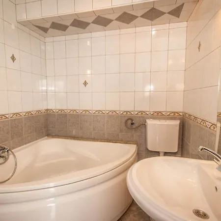 Apartment Mikulina Baska (Krk)