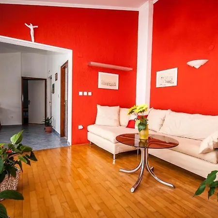 Mikulina Apartment *