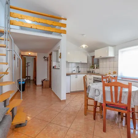 Apartment Mikulina Baska (Krk)